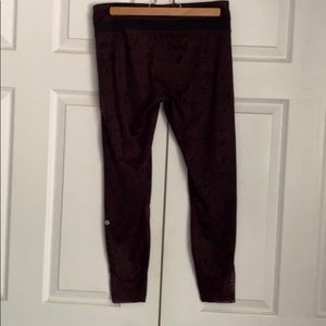 Comfy Lululemon Inspire Tight || star crushed workout leggings!